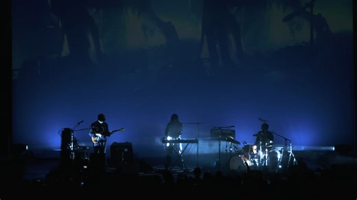Beach House Full Set - Live at Kings Theatre - Pitchfork