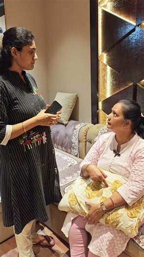 saas doesn't want to eat pizza, Bahu doesn't want to cook #funny #shortvideo #comedy #indian #family