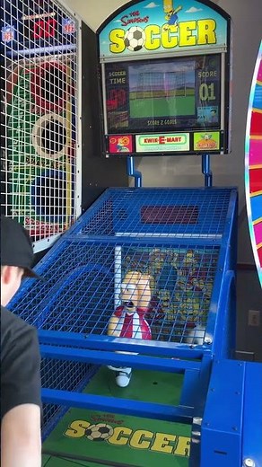 The Simpsons soccer #simpsons #soccer #arcade #game #chuckecheese #winning #fun