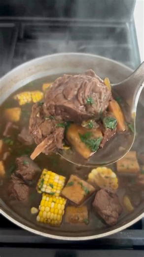 Sopa de res recipe ! Such a delicious Puerto Rican soup ima leave the full recipe in the comments for you guys to try 👨‍🍳😋 | Chefedgardojv