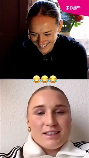 Jella Veit has to sit in the back seat 🥲😂