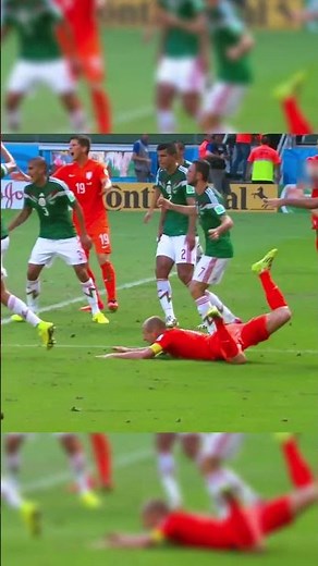 Robben's Legendary Dive against Mexico | Netherlands vs Mexico World Cup 2014 🤿⚽️ #shorts