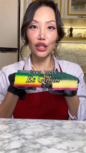 Vindy Lee on Instagram: "RESEP ES GABUS: 1,5L air 400-450g gula pasir (Sesuai selera) 2 packet santan instant 2 packet Hunkwe 8 Sdm sweetened condensed milk Garam Perisa/perwarna sesuai selera Enjoy Slay💅🏻✨ #VindyLee #tetapslay #resep #esgabus"