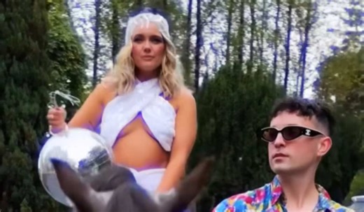 Watch: Niamh Cullen enters hen party in style with help from James Kavanagh