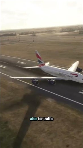 Split second decision saving an A380 from collision #flightsim #atc