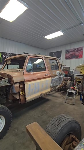 New Diesel Crew Cab Build with Cummins Swap