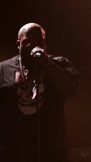 CeeLo Green: The Voice Throwback of 'Crazy' Performance