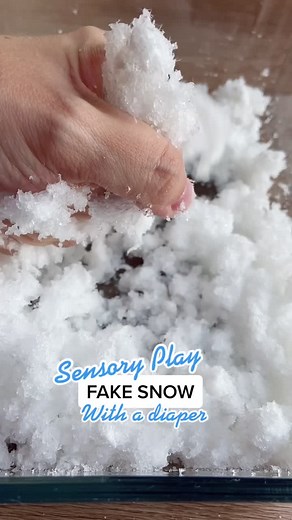 The easiest way to make fake snow & the best texture you’ll ever find❄️ #YearOnTikTok #HelloWinter #diyforkids #sensoryplay #fakesnow #learnontiktok