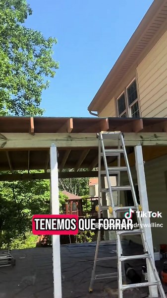 😱Tips How to Install Vinyl or PVC Deck Railing!🔥🔥🔥🇺🇸#expertbuilder #construction #expertremodeling #contractor #deckbuilding #porch #porchdecor #waterproofing #trex #deck #housebuilding #nckpaintingdrywallinc #roofing