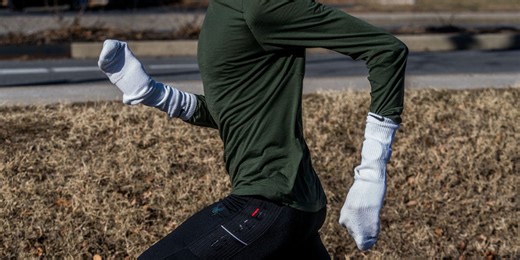 Cold hands? Forget gloves and wear old socks instead – here’s why they’re the ideal low-cost running mittens