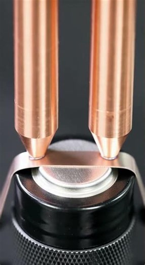 This DIY Battery Spot Welder Is Insanely Powerful ⚡