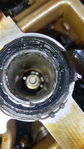 السيرفز الدوري