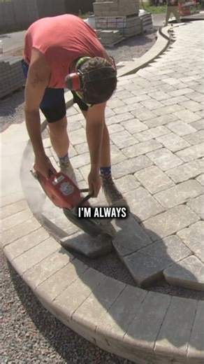 Paver Block cutting tip #hardscapetraining #hardscape