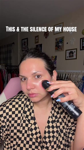 I swear this thing is making me age backwards and my pores are like so much less visible #pores #skincare #mom