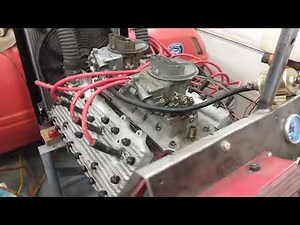 Flathead Ford V8 with two Holley 4412's