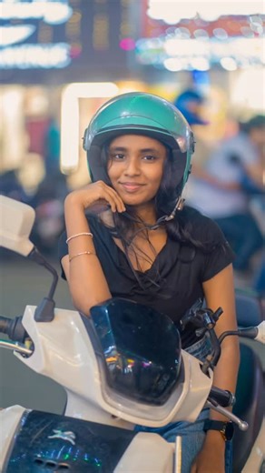 Kokki Kumar on Instagram: "Approached Random Architect Girl for Street Portraits 🤷‍♀️🫰🏻 #streetsphotography #trending #reels #urbanphotography #street"