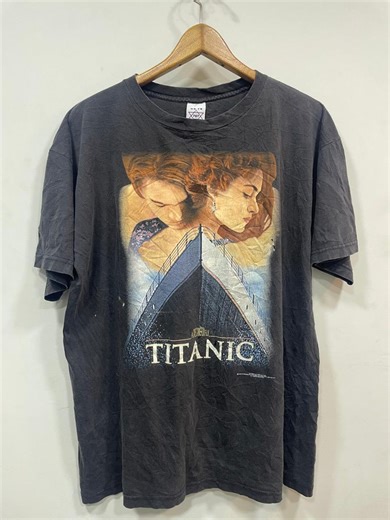 Vintage Titanic Movie T Shirt – 90s Film Graphic Tee - Etsy