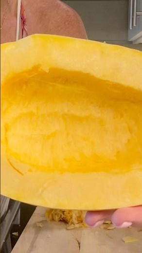 Cheesy Garlic Spaghetti Squash