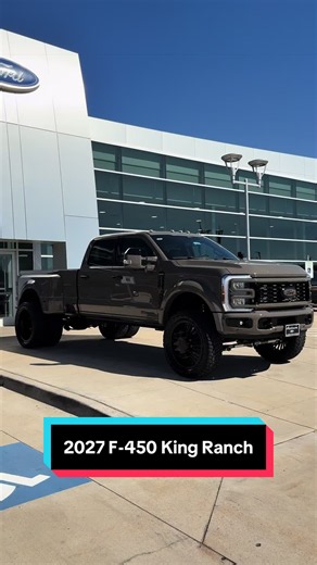 Introducing you to the 2027 F-450 King Ranch.. comes in the astonishing marsh gray/ paint match all around, with the 6.7L High-output engine. 24 inch gloss black JTX wheels with a 4 inch wicked lift. It even has fox shocks and a dual steering stabilizer. Only here at Platinum Ford!! ##ford##f450##fyp##lookatdemwheels##liftedtrucks