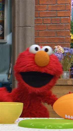 Netflix Indonesia on Instagram: "Hari-hari hepi bareng Elmo dkk bakalan dateng lagi ✨ SESAME STREET Volume 2 tayang 9 Maret di Netflix!"