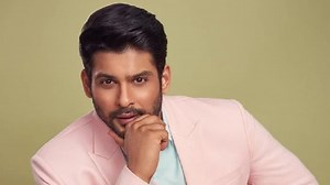 Sidharth Shukla last rites | LIVE Updates from Oshiwara Crematorium | Sid's Mother arrives | ABP Live