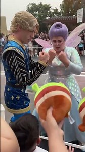 Universal Studios Prince Charming and Fairy Godmother #funny #disney #disneyland #fairygodmother