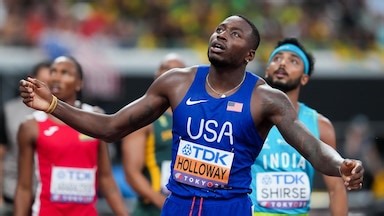 Holloway fails to qualify for 110m hurdles final at worlds