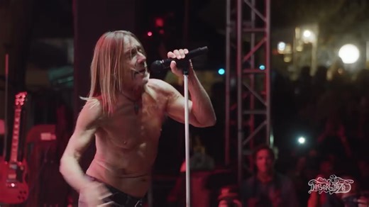 Iggy Pop - I Wanna Be Your Dog - Desert Daze 2017