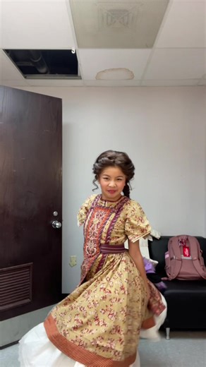 Costume & wig reveal 🤎🎭 Fun fact: yes… these are the actual Broadway 2022 cast costumes 😱 #M#MusicManTourN#NationalTourLifeO#OnStageChildSwingf#fypkylienoellepatterson