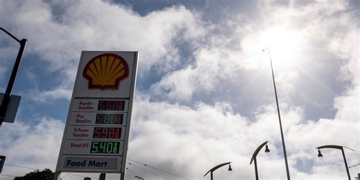 Shell to Move Headquarters to London Amid Energy Transition
