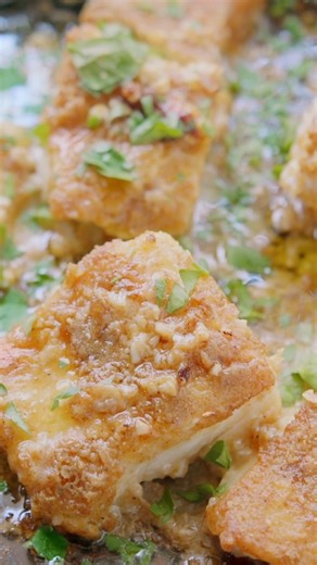 Easy Baked Cod: https://themeddish.com/Easy-Baked-Cod | The Mediterranean Dish