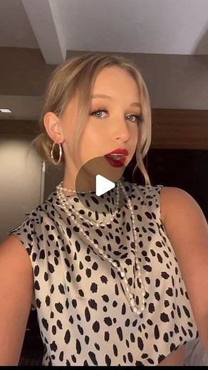 Lilliana Ketchman on Instagram: "it’s time to take ur final bow! 🫶 . . . . #lillyk #dance #reels #fun #transition #bow"