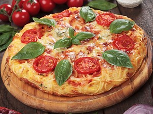 Spaghetti-Pizza: Ein Traum aus Pasta und Pizza