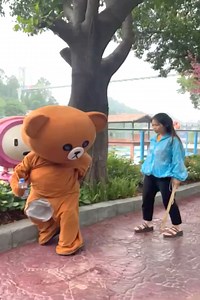 Funny Bear #funny #fun #video #reel #movie #bear #love #comedy #beard #lol #bears #memes #travel #meme #nature #fun #wildlife #funnymemes #follow #instagood #lmao #art #friends #usa #photography #humor #instabear #like #scruff #dankmemes #alaska #cute #california #instagram | Funny Bear