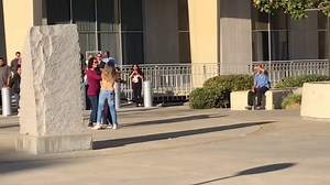 VIDEO: Women fighting outside Fresno courthouse leads to one arrest