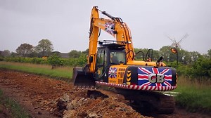 Water Pipe Laying JS220 JCB Excavator