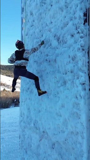 Manda Climbs Ice Wall with +9kg in Ulaanbaatar Mongolia 🧊🔥 Speed Ice Climbing