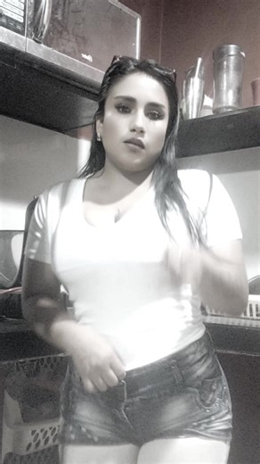 Videos de Kathy sf (@kathesf25) con “Mil Lágrimas - Nicky Jam”