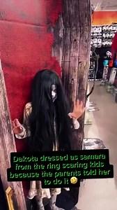 Halloween prank 😈🤣 #scarepranks #scarecam #fail #jumpscare #scary #scared #scaring #foryou #fypシ #funny #funnyvideos #prank #scaringpeople #funnyprankvideos #funnymoments #hahaha My Tiktok Account: https://www.tiktok.com/@scarefunny00 | Funny 2.0