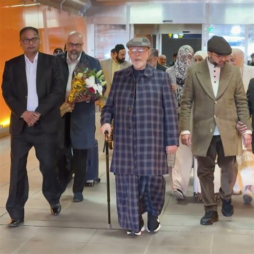 Dr Tahir-ul-Qadri arrived in Stockholm, Sweden