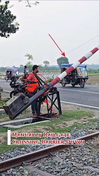 Manually Railgate Crossing Barrier Down#automobile #railwaycontent #railway #railvlogger #travel