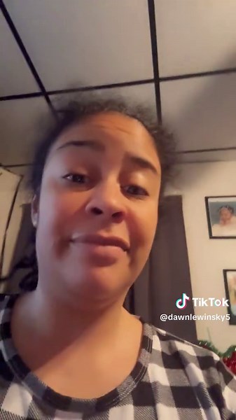 Christmas Hacks: Preserving Your Tree Until Christmas