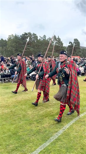 Once a familiar sight, marching at the Braemar Gathering, the Duff Highlanders have re-formed and marched again at the 2025 Braemar Gathering Highland Games on Saturday 6th September 2025. An old tradition of Friendly Society ‘Highlander’ groups is resurging, with the Invercauld Highlanders reintroduced a few year ago and now the joined by the Duff Highlanders of Braemar. This initiative wil contribute to the traditions and events of greater Braemar / Upper Deeside in Scotland. #braemargathering