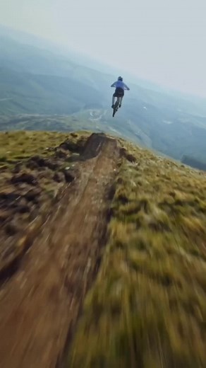 Descenso Perfecto en MTB con Red Bull