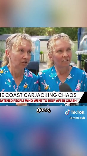 How are they so in-sync?! Identical twins Bridgette and Paula Powers h... | twins talk at the same time