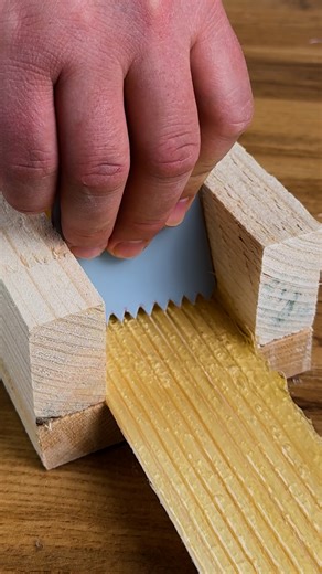 How to apply glue on wood | Beamish DIY