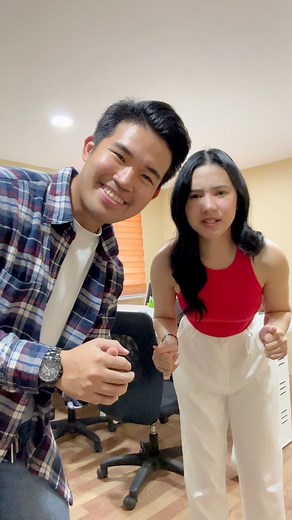 Samahan niyo kaming mag-decorate ng office! 🎄❤️ Purchase 3M Command Hooks at the 3M Official Store on Lazada, Shopee, and at leading hardware stores nationwide! #HangwithEaseThisHoliday #CommandHome #CommandPh | Joel & Kat