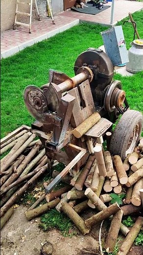 Hand Almost Gone! 😱 Crazy Wood Splitting Skill