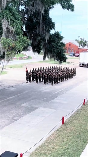 Marine recruits at Parris Island doing manual of arms drilling. Rah #vetradiosyndicate #marines #veterans #freedom #drilling #drillinstructor #recruits #mcrdsandiego #mcrdparrisisland #parrisisland #company #battalion | Vet Radio Syndicate