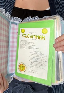 now the layout makes (kind of) sense! #recipebook #diyrecipebook #craft #diy #baking